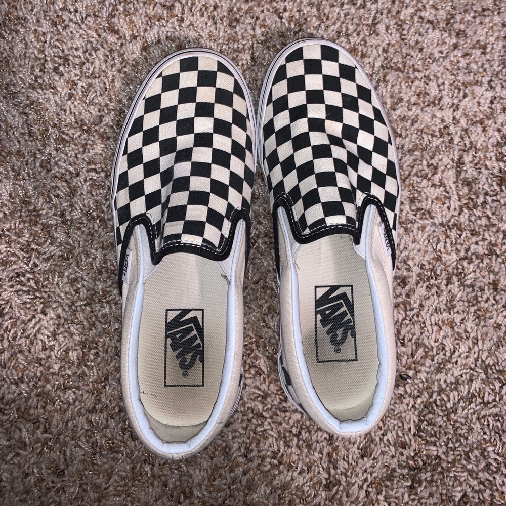CHECKERED VANS